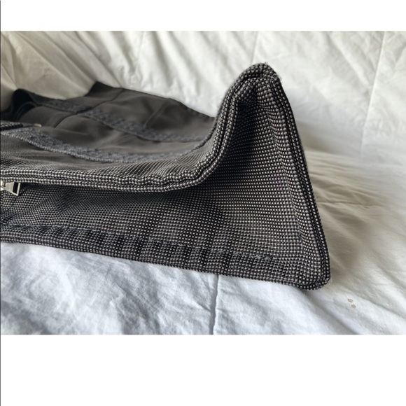 Pre loved Hermes Herline MM tote nylon canvas - Picture 2 of 10